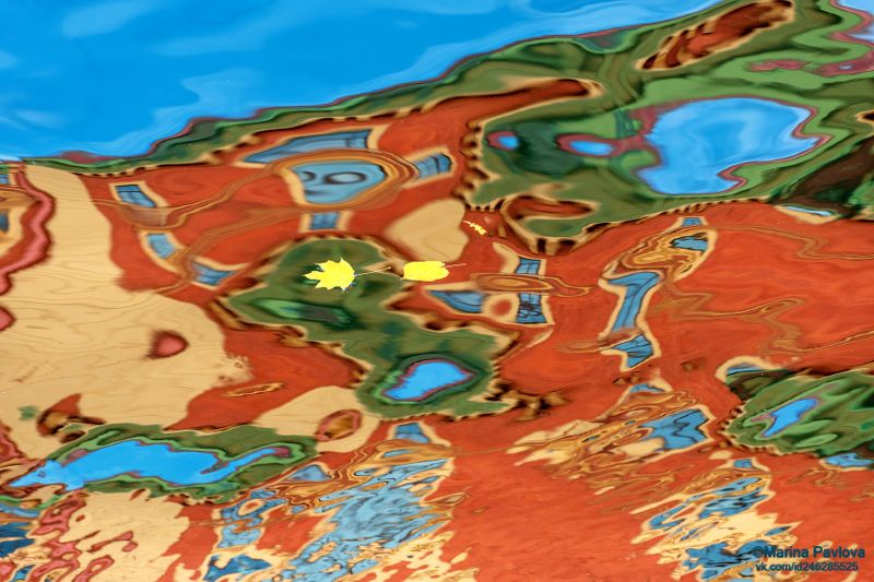 абстракция, акваабстракция, акваграфика, отражение на воде, парейдолия, канал грибоедова, санкт-петербург, петербургские акварели Осенний призрачный мир канала Грибоедова. Акваабстракция фото превью