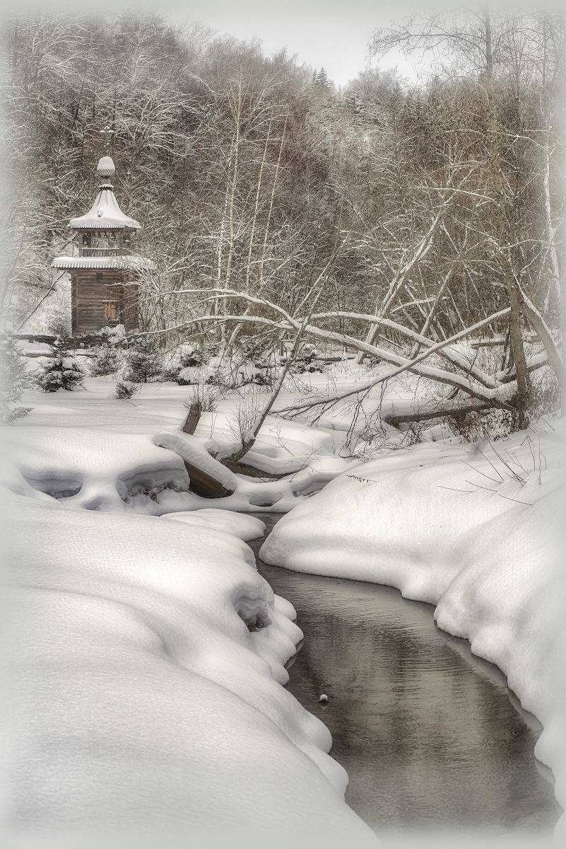 ручей, зима, храм, часовня, лес, сугробы, Сергей Аникин