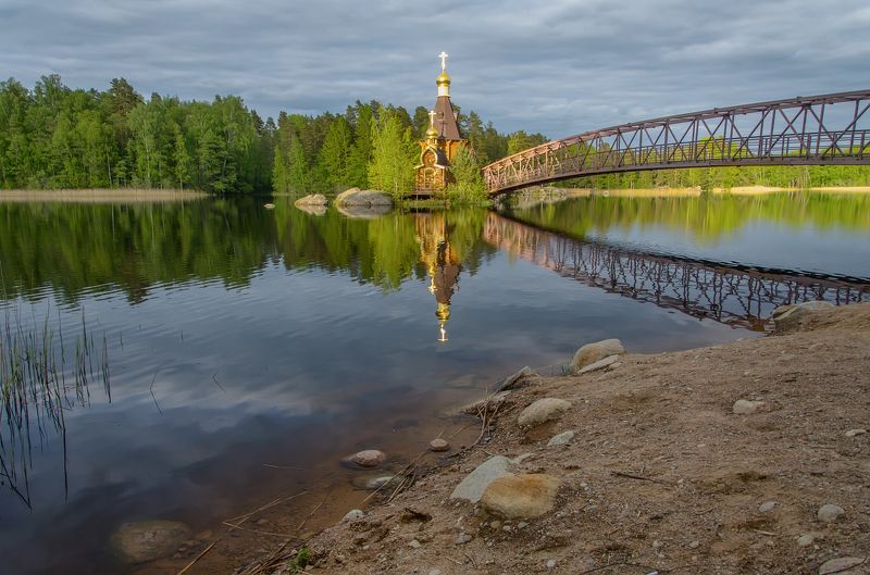 пейзаж, красота, природа Храм Св. Андрея Первозванного. Возведён по инициативе и на средства спортсменов - сплавляющихся по Вуоксе. фото превью