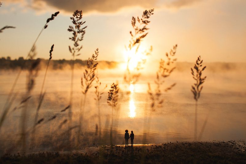 Лето, Люди, Парочка, Рассвет, Река, Утро Встречая рассветphoto preview