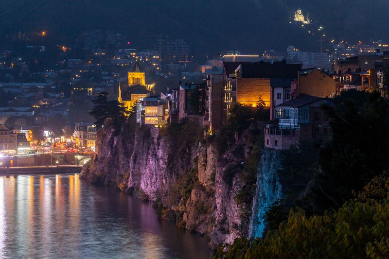 Cozy evening city фото превью
