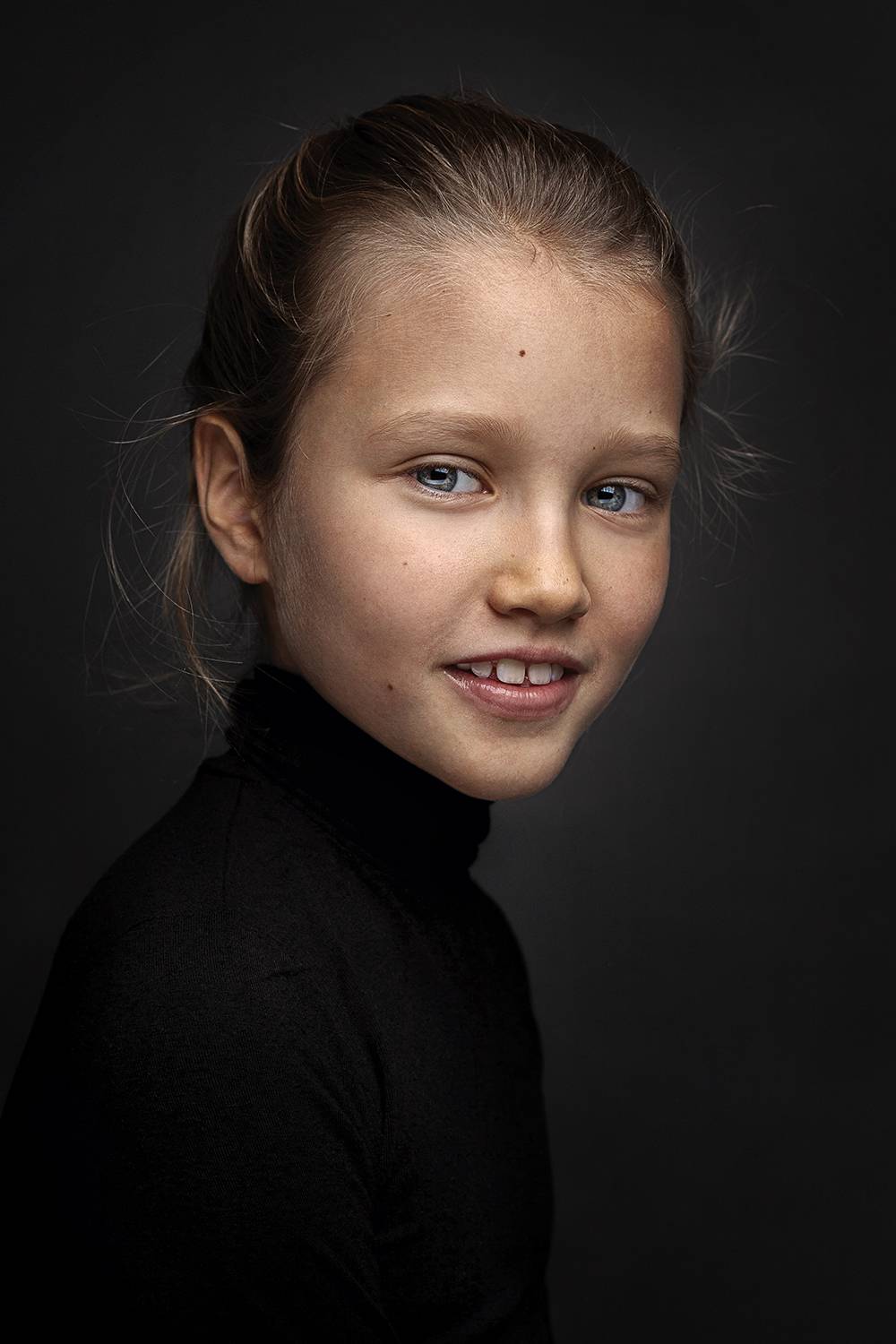 , Антон Леонов