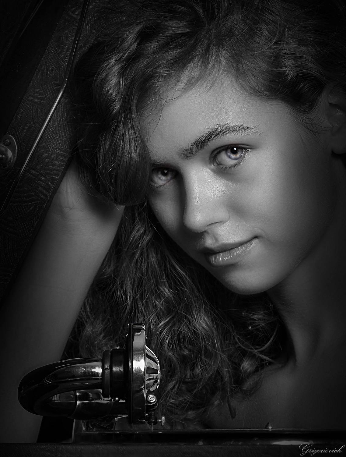 девушка. портрет. красота. глаза. улыбка. патефон, Урасов Олег