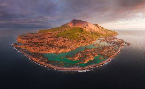 Курилы. Рассвет над Харимкотаном