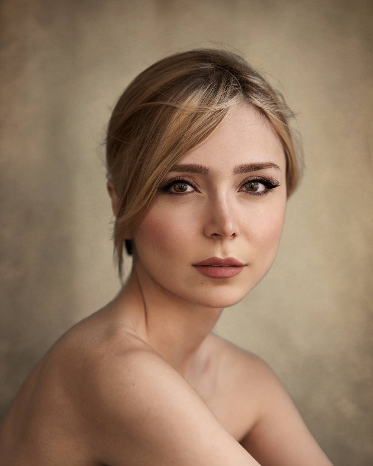 #portrait #fineart #studioshot #dramaticportrait, Morteza Khobzi