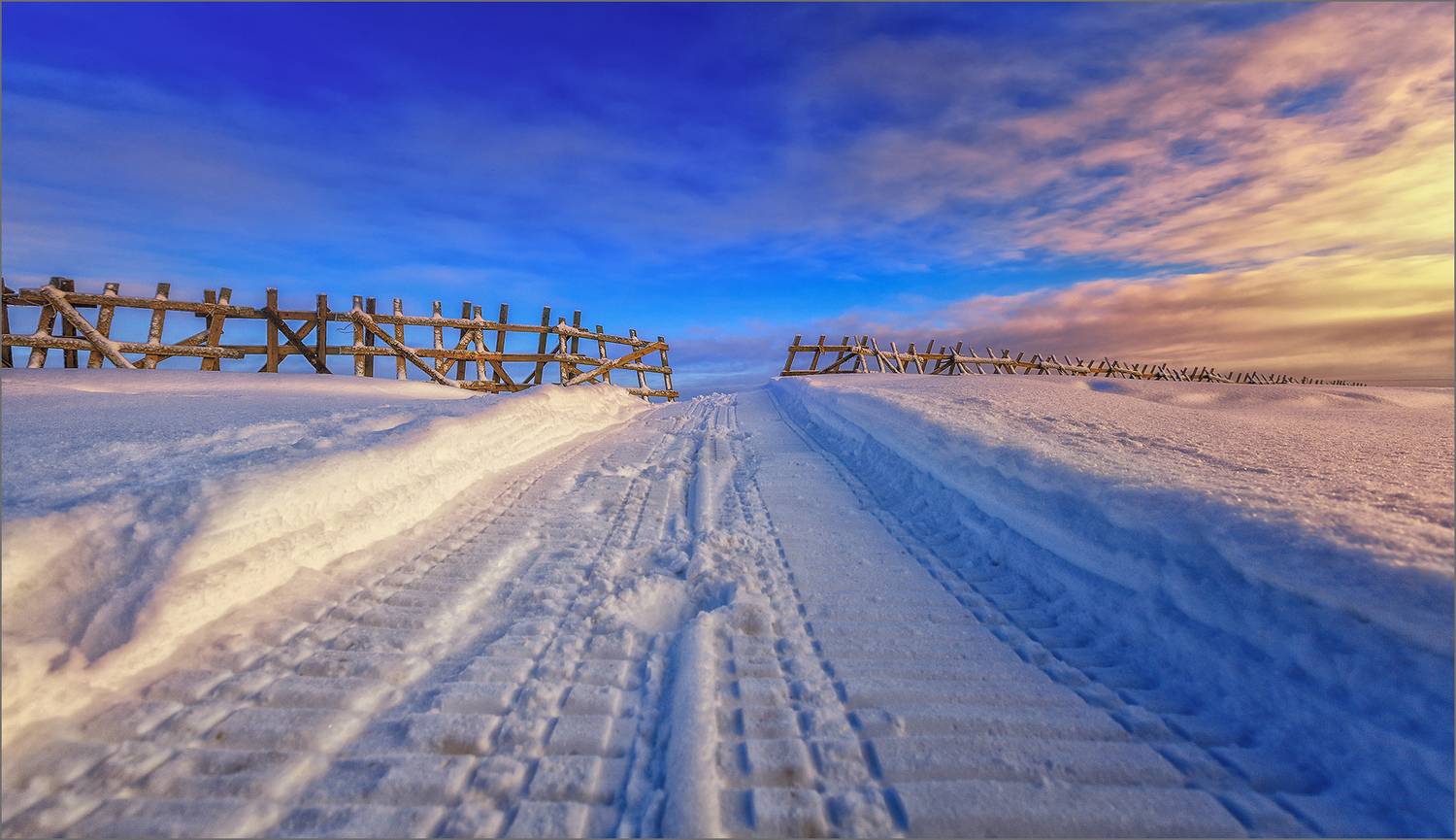 зима, снег, изгородь, пейзаж, свет, цвет, александр никитинский, Никитинский Александр
