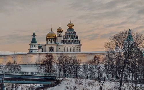 Вечерело...
