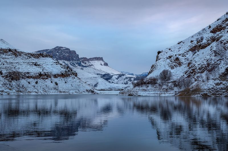 кавказ, горы, утро, рассвет, озеро, горное озеро, гижгит, кабардино-балкария, озеро гижгит Холодное озеро фото превью