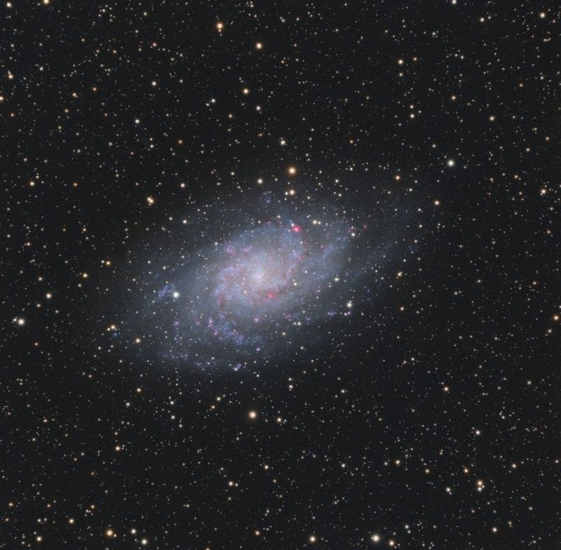 Triangulum Galaxy (Messier 33) фото превью
