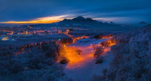 Огни в зимние сумерки