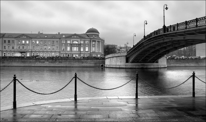 кадашевская, набережная Осенний вид на Кадашевскую набережную фото превью