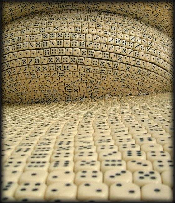 Многоточие, кубики, сон, скульптор Тони Крэгг, senjor