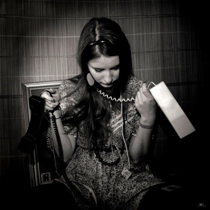 пытаясь дозвониться Богу. фото превью