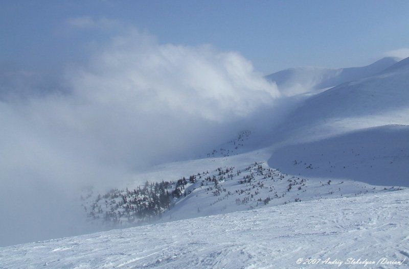 драгобрат, горы, карпаты, снег, тучи, облака, лыжи, небеса, туман, украина Урочище Драгобрат - снежный рай фото превью