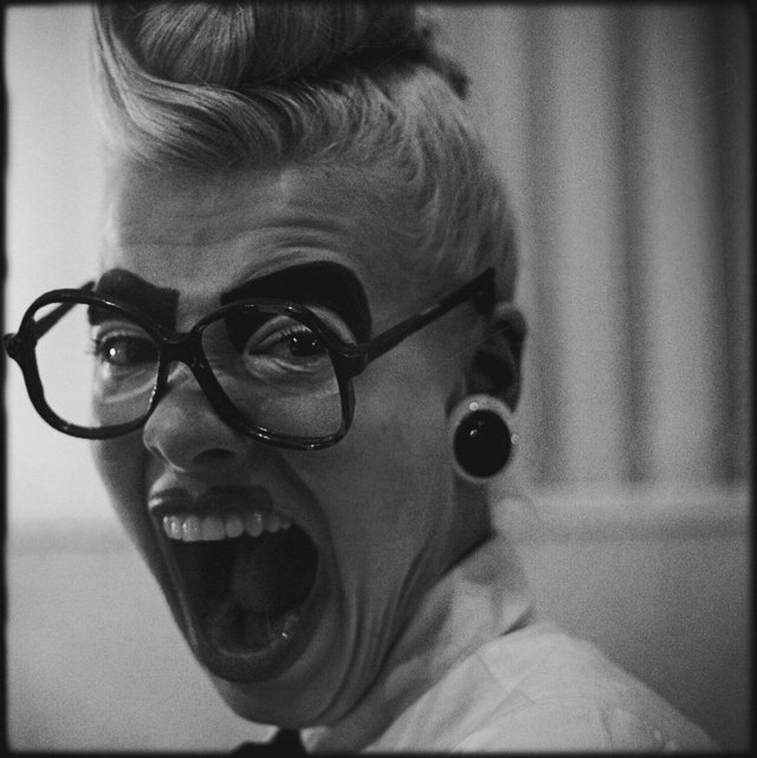 клоуны, лицедеи, Мария