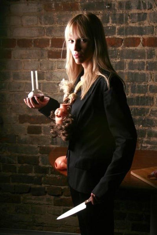 девушка, куклы, нож, голова, тело, страсть, символ, сосуд, жажда символизм фото превью