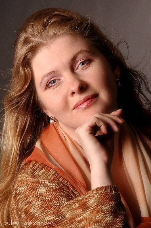 юля,дебют,улыбка,глаза,настроение,студия,путев,hensel expert pro 500, Александр Путев
