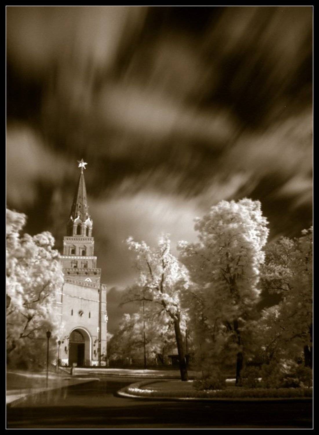 ик инфракрасная infrared александровский сад кремль москва город, jouris