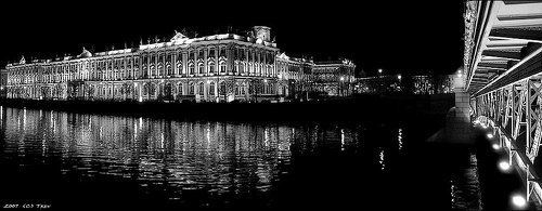 чб. ночнОе эрмитАжно-мостОвое