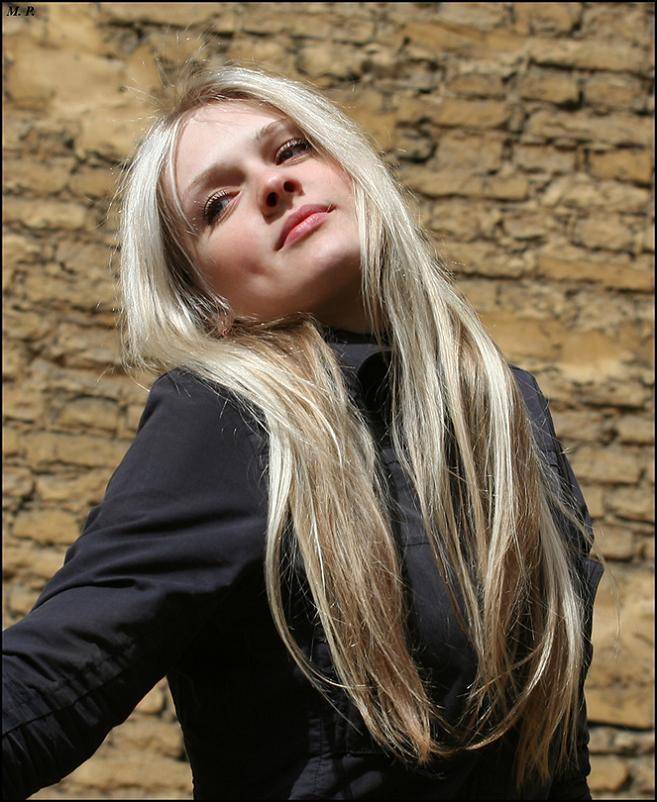 юлия портрет солнце, Петрова Мария