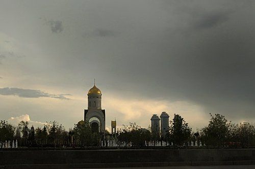 в ожидание удара стихии...