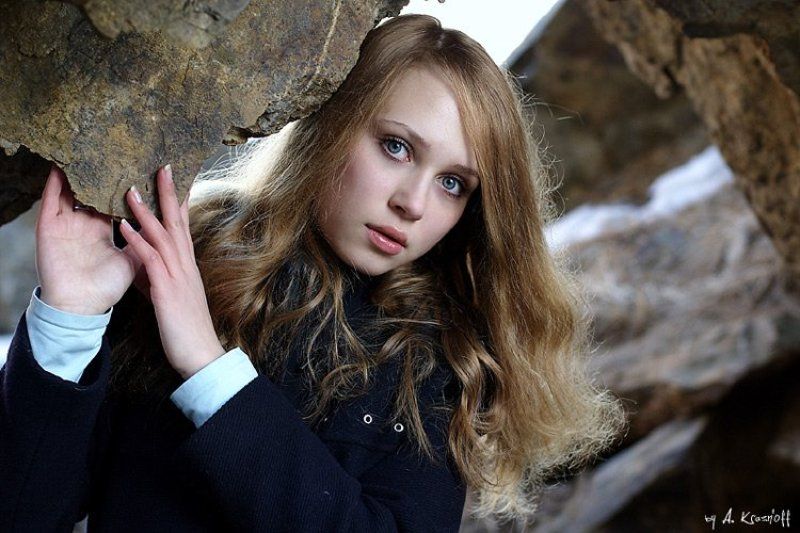 девушка, портрет, скалы, взгляд портрет..среди скал.. прекрасной.. девушки.. фото превью