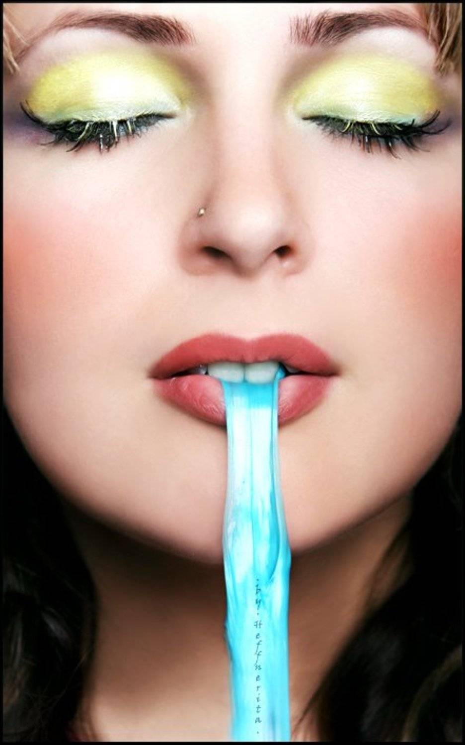 глаз нос рот, Katja Heffner