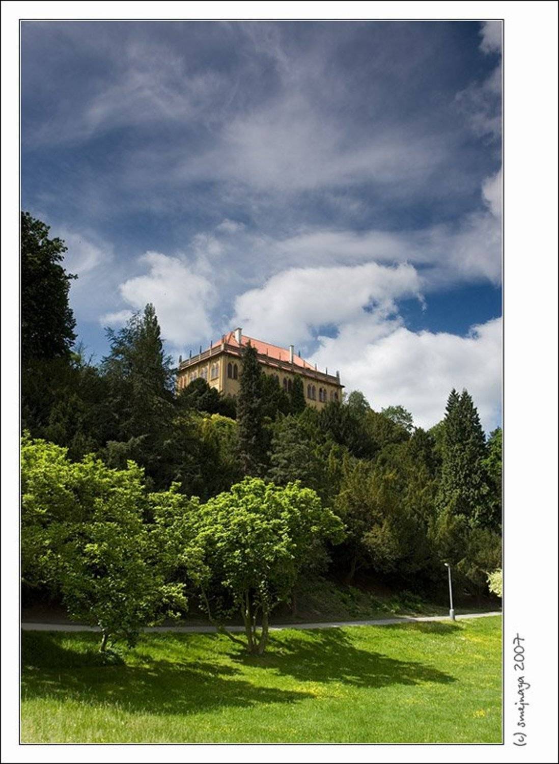 прага, смеж