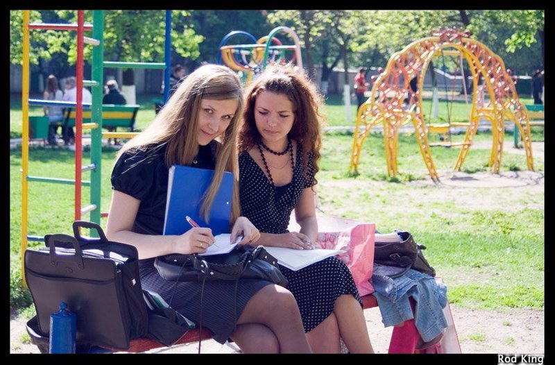 Молодец! Сдала! Давай поставлю в зачетку......Ой...нас снимают:) фото превью