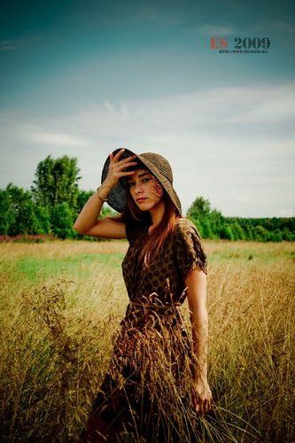 в поле