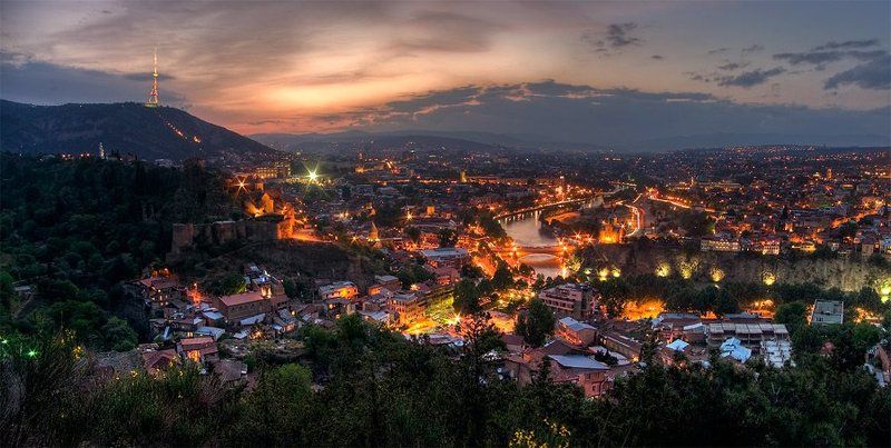 тбилиси Ночной Тбилиси фото превью