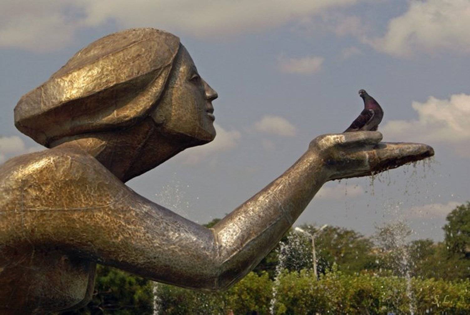 фонтан, Slaura