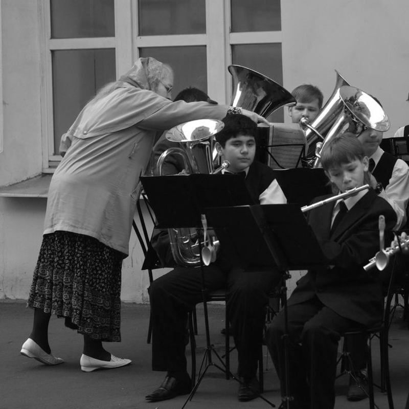 оркестр, дети Указующий перст фото превью