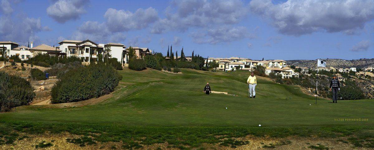 кипр, голф, игра, поле, афродита-хилс, мячики, Виктор Перякин