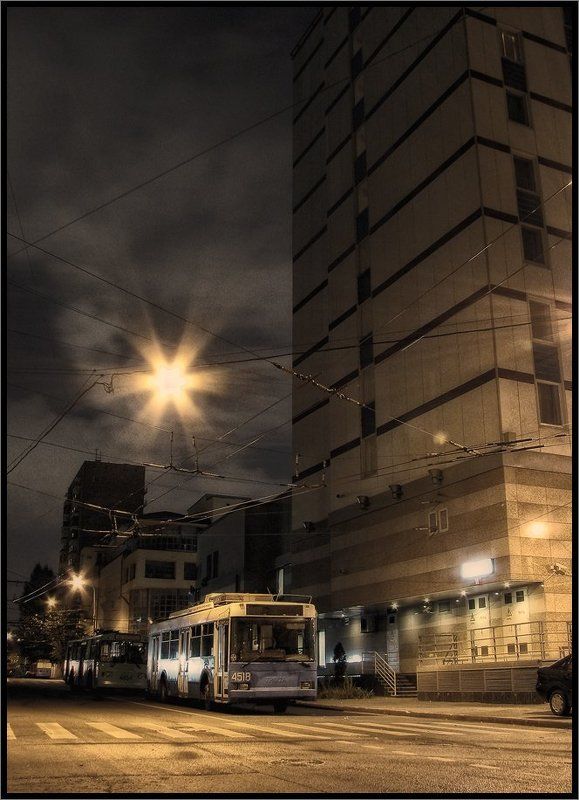 Ода московскому троллейбусу. Маленький троллейбус Большого Города. фото превью