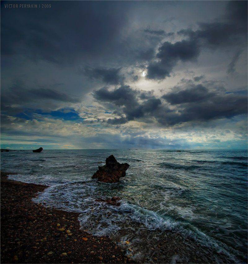 , Виктор Перякин