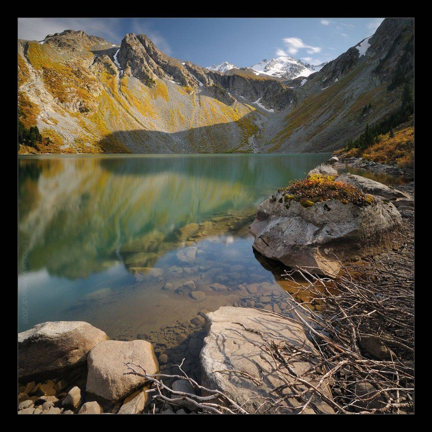 алтай, мульта, горы, озеро, верхнее, мультинское, камни, кусты, отражение, золотая осень, Александр Ермолицкий