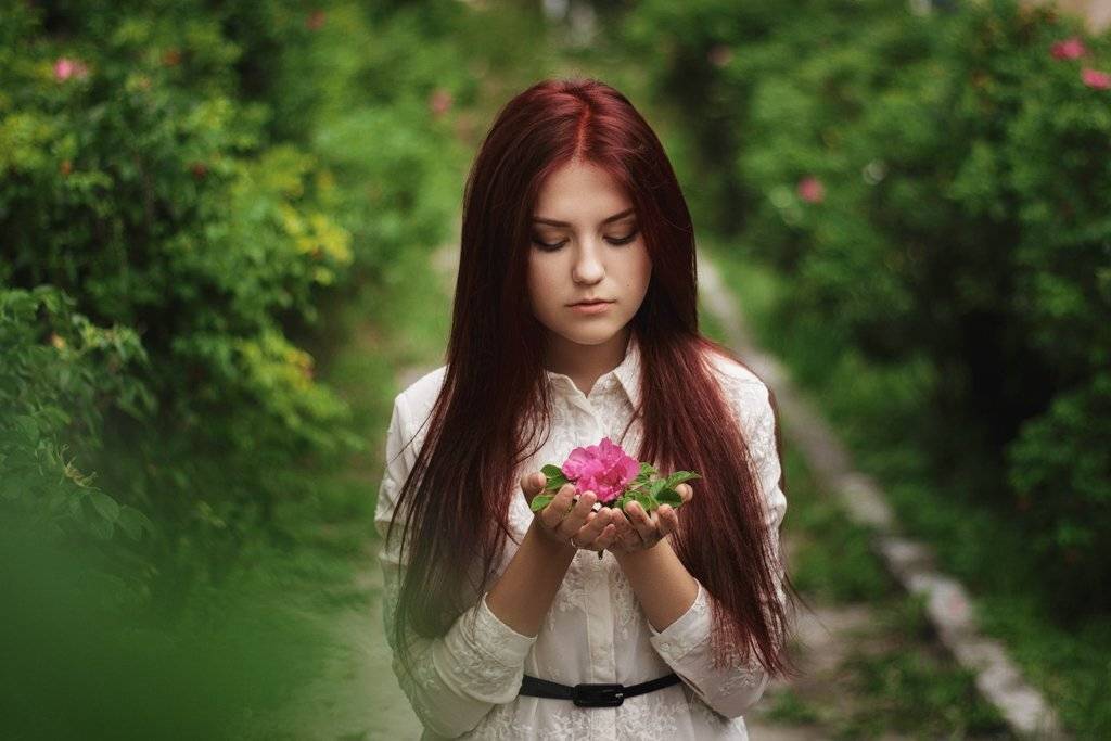 dress,forest,girl,ivankopchenov,natural light,outdoor,portrait,tree,иванкопченов,лес,портрет,портрет девушки,деревья, цветок, кусты, платье, Иван Копченов