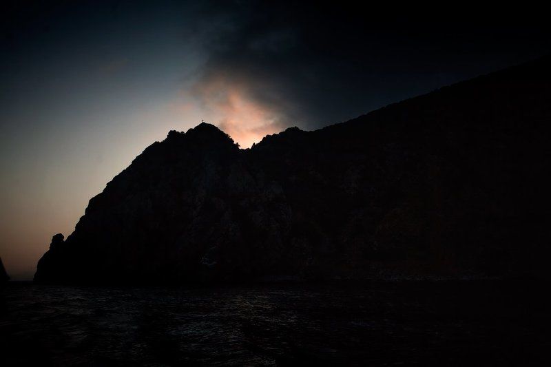 Закат горы море небо \