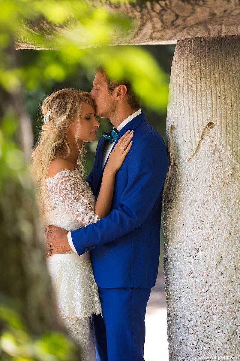 жених, невеста, любовь, платье, фата, поцелуй, Крым, Ялта, лес, бабочка, Serge Titov