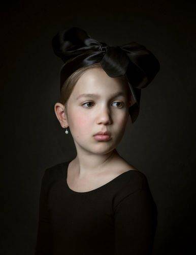 Девочка с сережкой