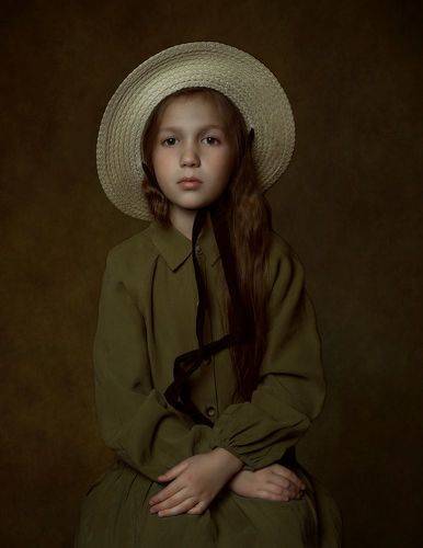 Девочка в шляпе