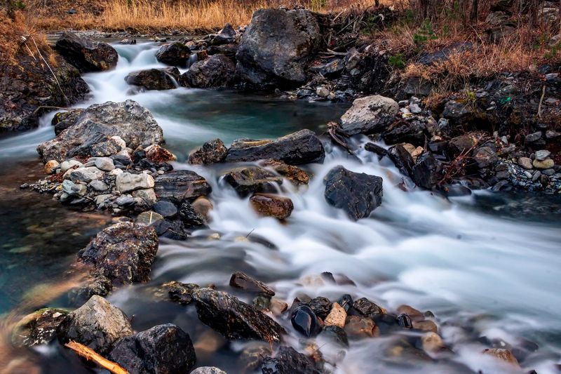 Река Армхи, горная Ингушетия. фото превью