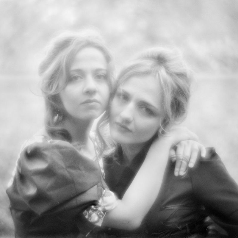 плёнка, монокль, эстетика, портрет, постановочная фотография, романтизм, женский портрет, живописная, высокое искусство, без фотошопа,ретро sfumato фото превью