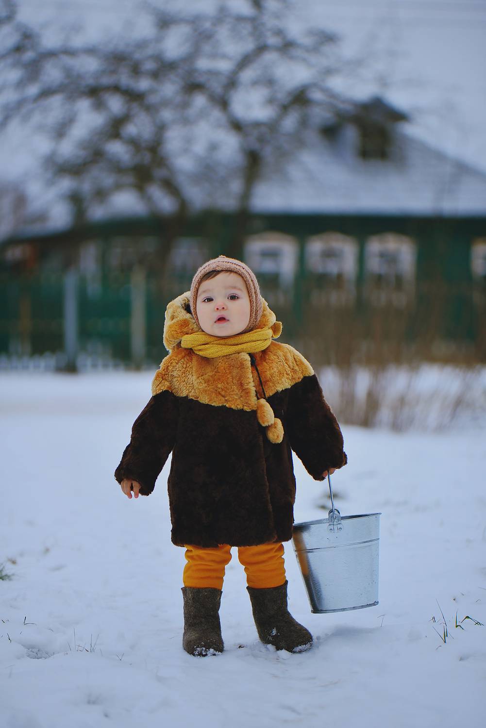 деревня, снег, зима, дом, шуба, дети, ребёнок, ведро, мороз, kids, nikon, winter, snow, Наталья Новкис