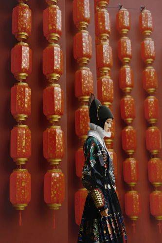 BRIGH MOON ON THE BANK OF THE LIJIANG RIVER
