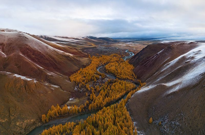 ...Над долиной осеннего Кызыл-Шина... фото превью