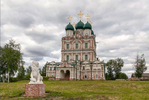 В пасмурный день.