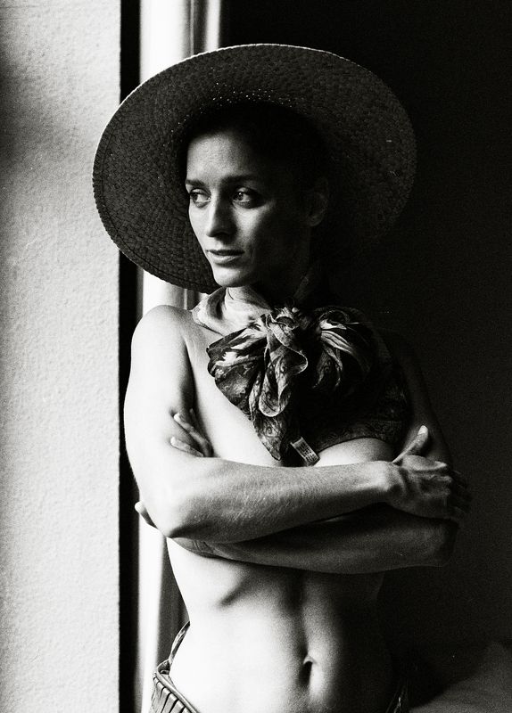 Black and White, Analog, Fashion, Femmefatale, Monochrome  Memories are nice фото превью