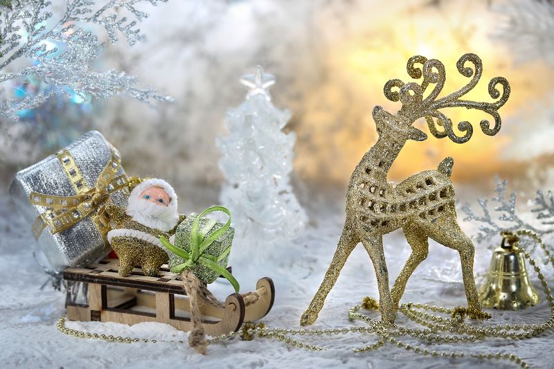 натюрморт, новогодний, игрушки С наступающим Новым годом, друзья! фото превью